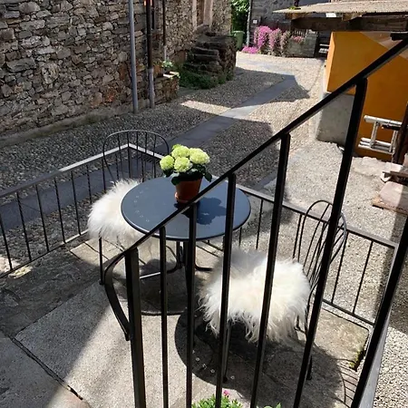Rustico Lucy Alpehytte Gordola